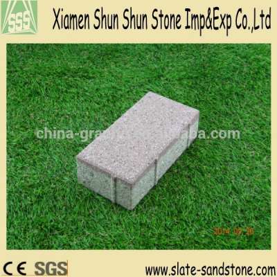 Water absorbing ceramic and water permeable wholesale brick/tile